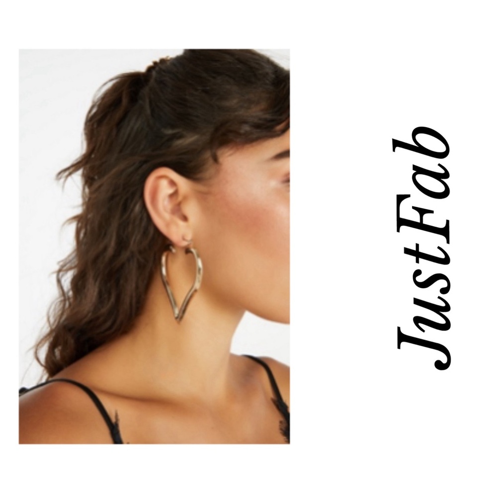 48 hour Sale JustFab Heart Hoop Earrings NWT